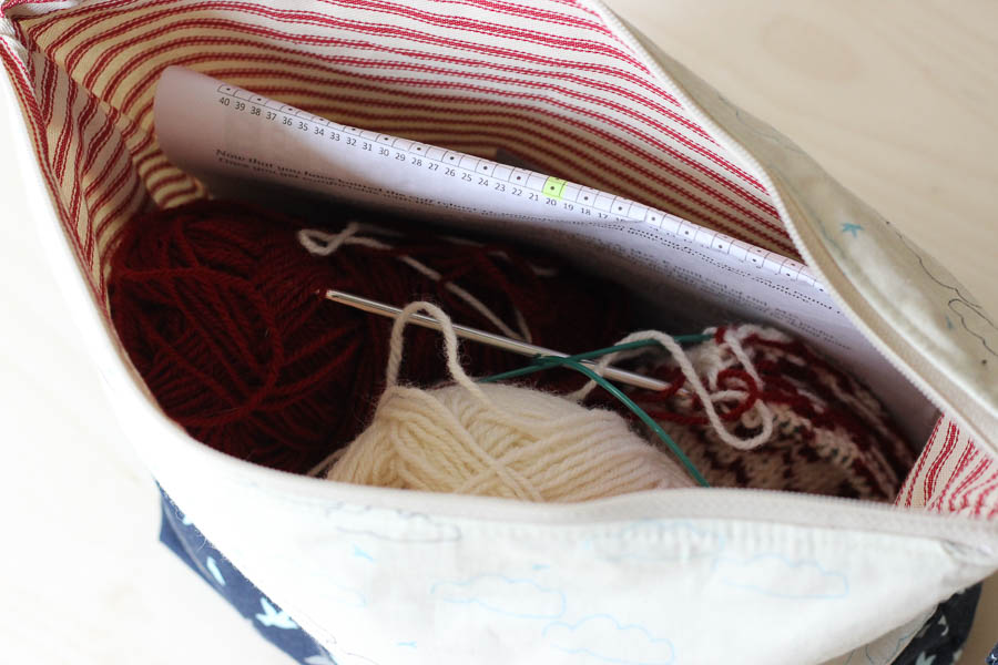 Wide open zippered pouch knitting project bag