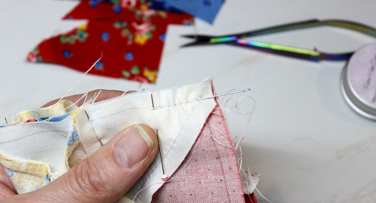 Hand Pieced QAL: Quilter’s Knots and the Running Stitch