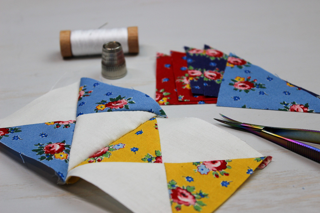 Hand Pieced QAL: Quarter Square Triangles