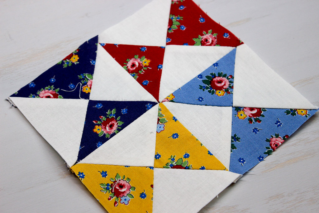 Hand Pieced QAL: Quarter Square Triangles